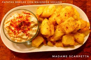 patas bravas con maionese vegana